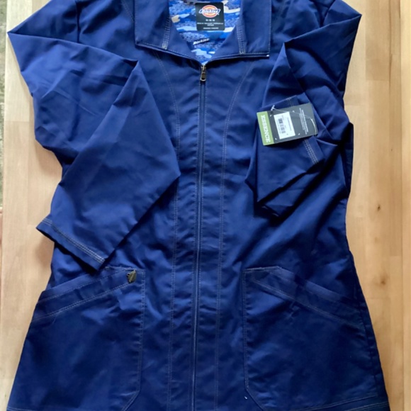 Dickies Navy Contrast Stitch warm Up/Lab Coat - Picture 2 of 4